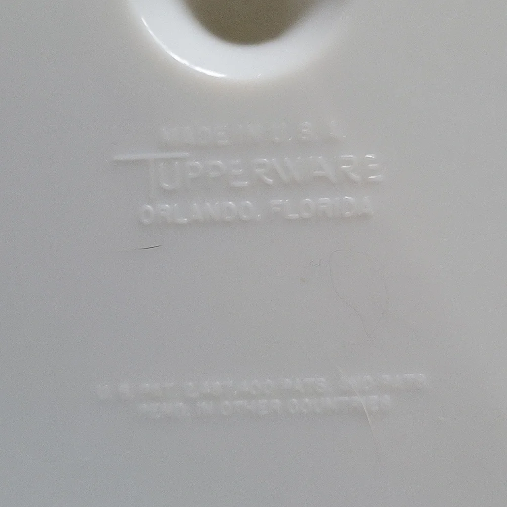 TUPPERWARE - Picture 5 of 7